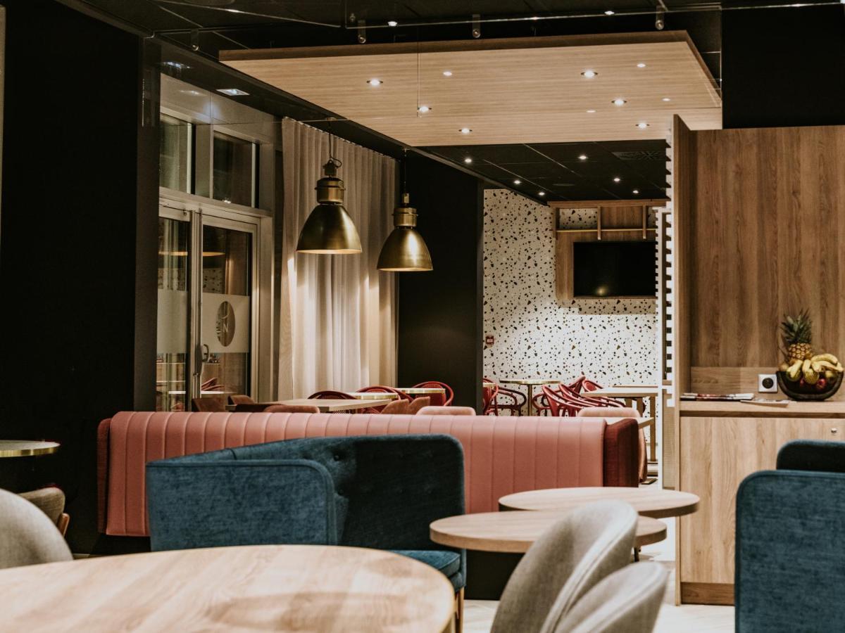 Novotel Angers Centre Gare Exterior foto